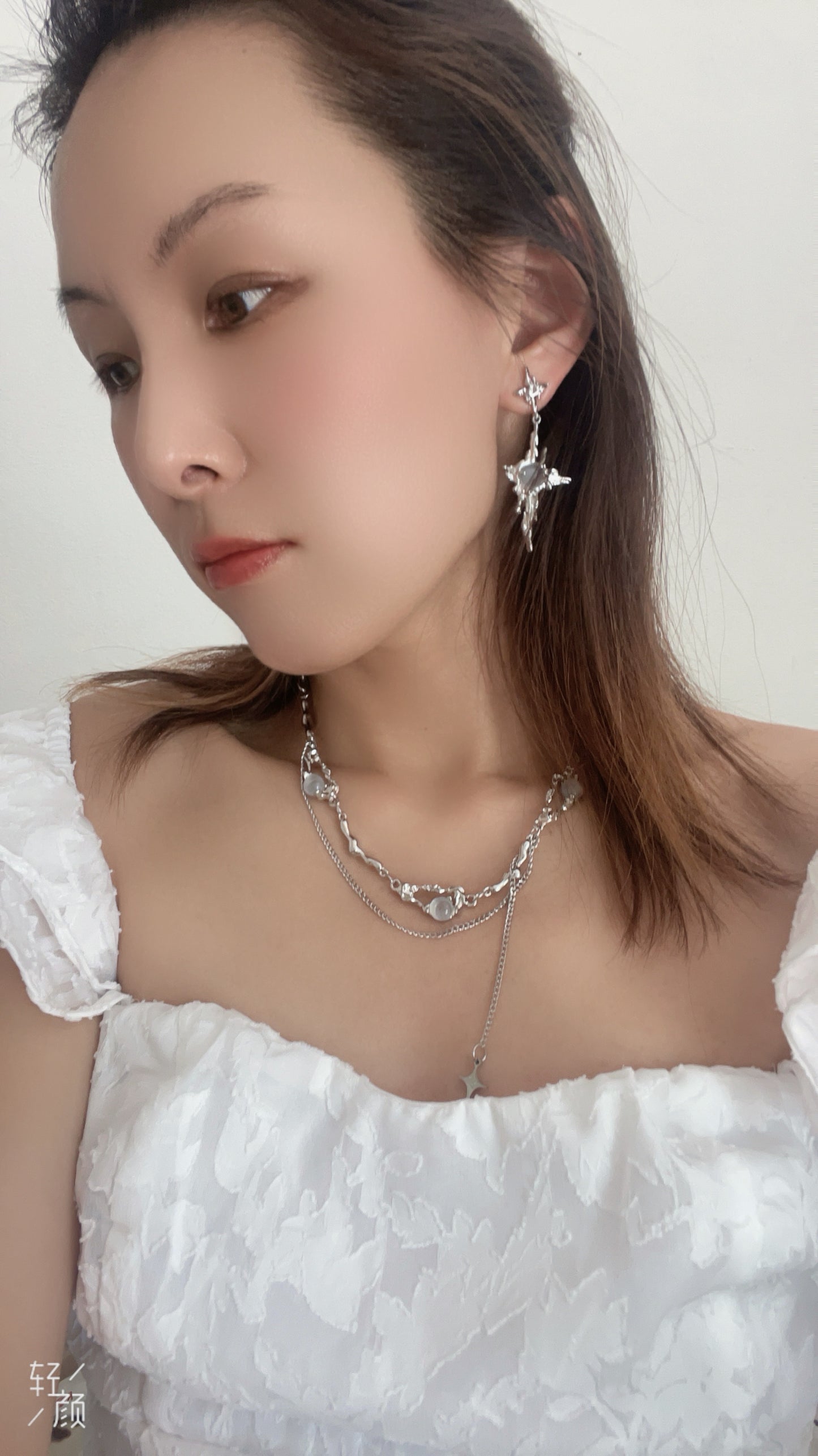 White moonlight plum chain