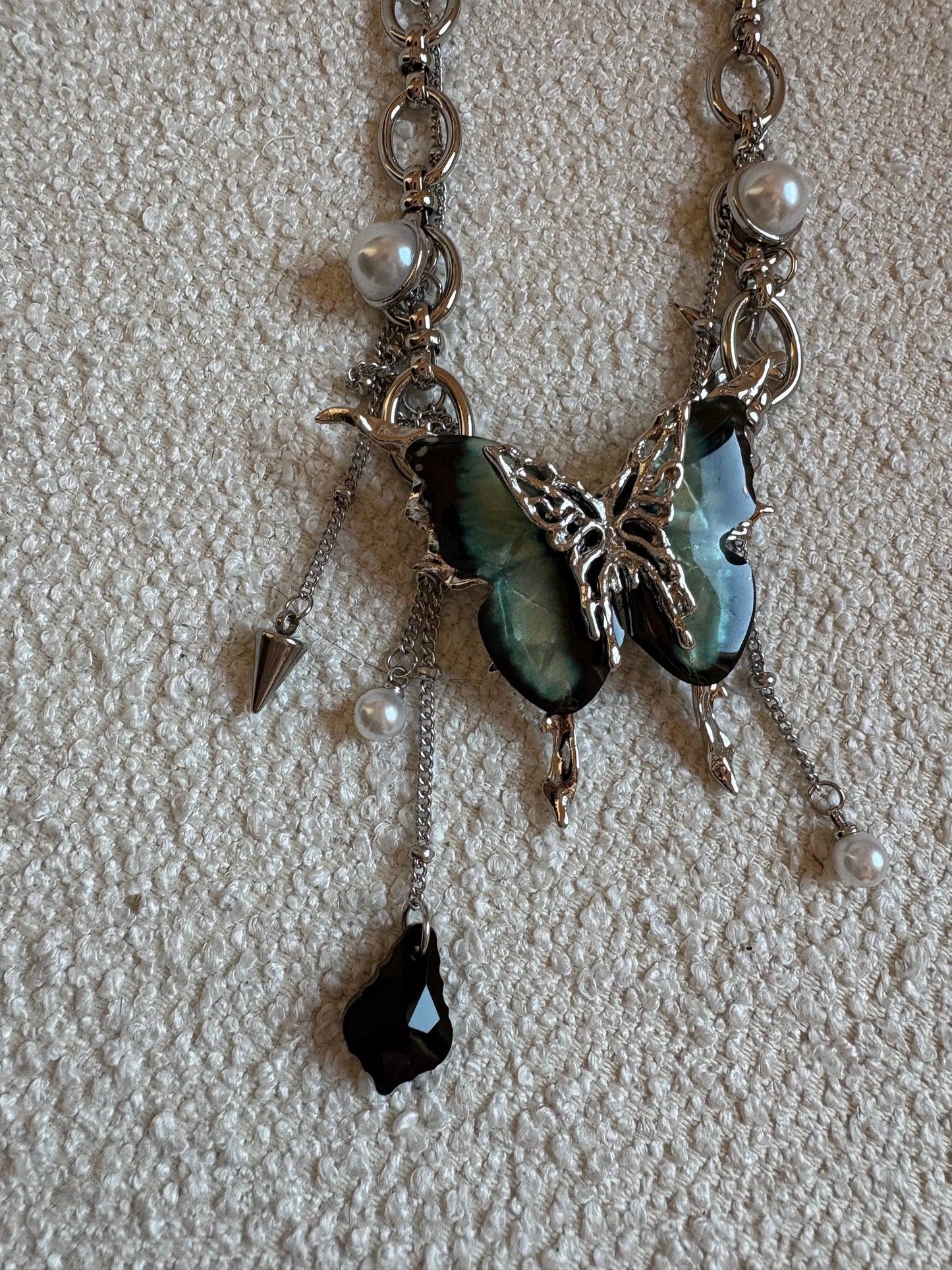 Cateye butterfly choker